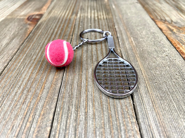 Tennis racket and ball keychain. Sports keychain. Tennis lover’s keychain. Tennis players keychain. Tennis coach gift. Best gift. Perfect gift.
