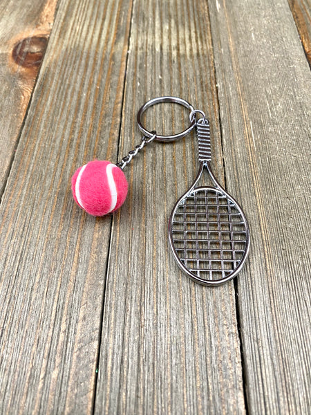 Tennis racket and ball keychain. Sports keychain. Tennis lover’s keychain. Tennis players keychain. Tennis coach gift. Best gift. Perfect gift.
